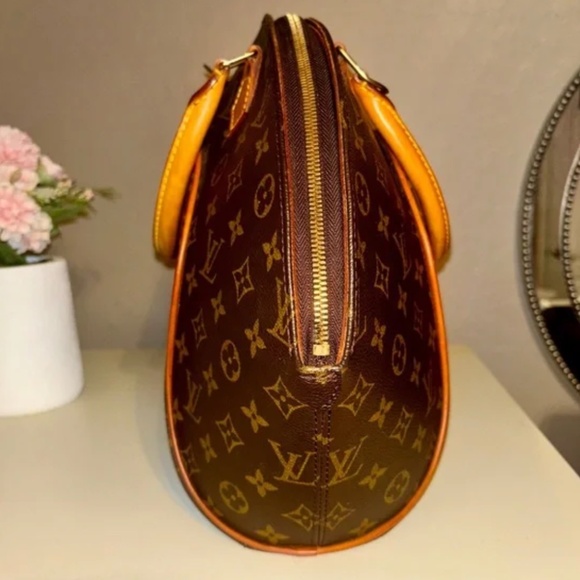 LOUIS VUITTON  Ellipse MM - Picture 8 of 11